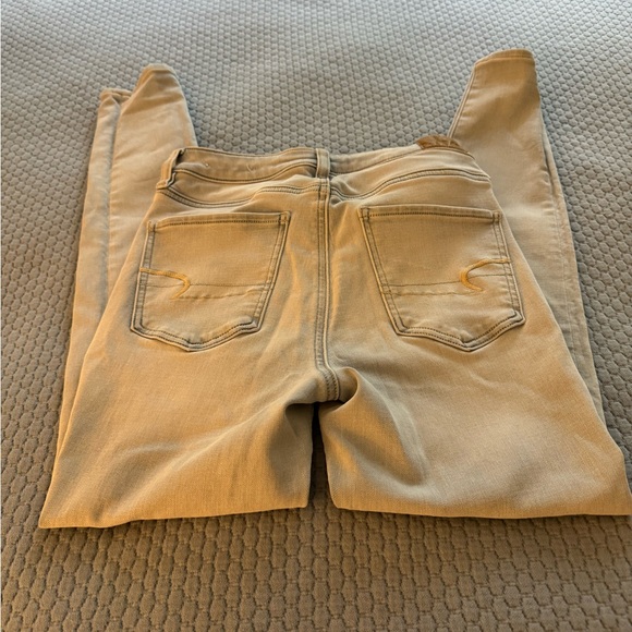 American Eagle Light Wash Super Stetch Jeans Size 6 Regular - Picture 5 of 5